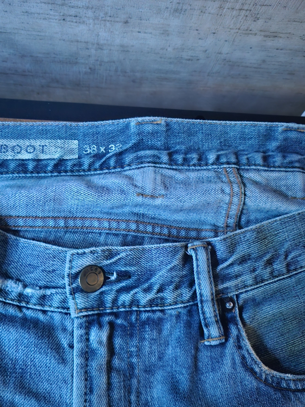 GAP Men's Light Blue Bootcut Jeans